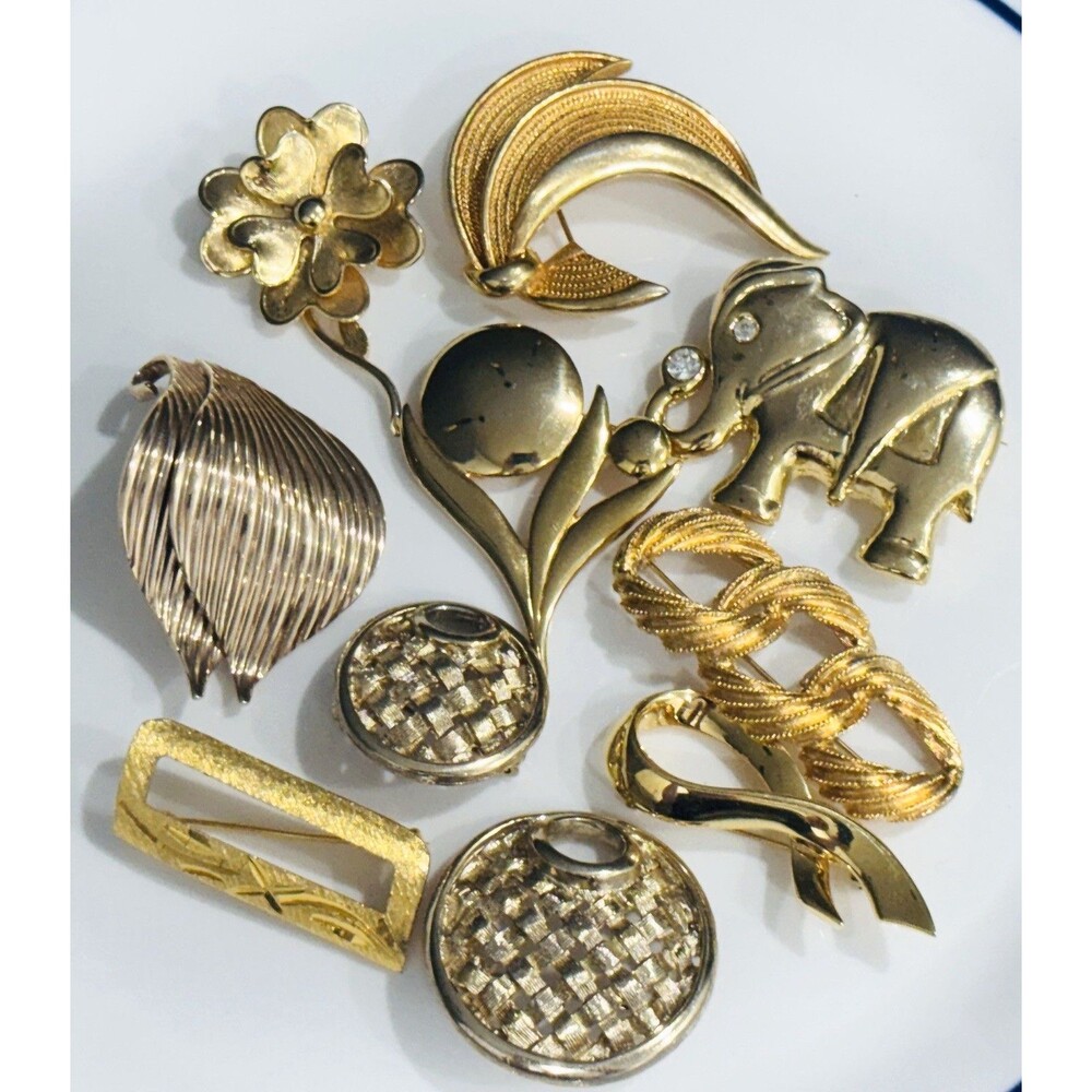 Vintage Brooch Lot Gold Tone Flower Rhinestone Ribbon Some Signed Wear Craft